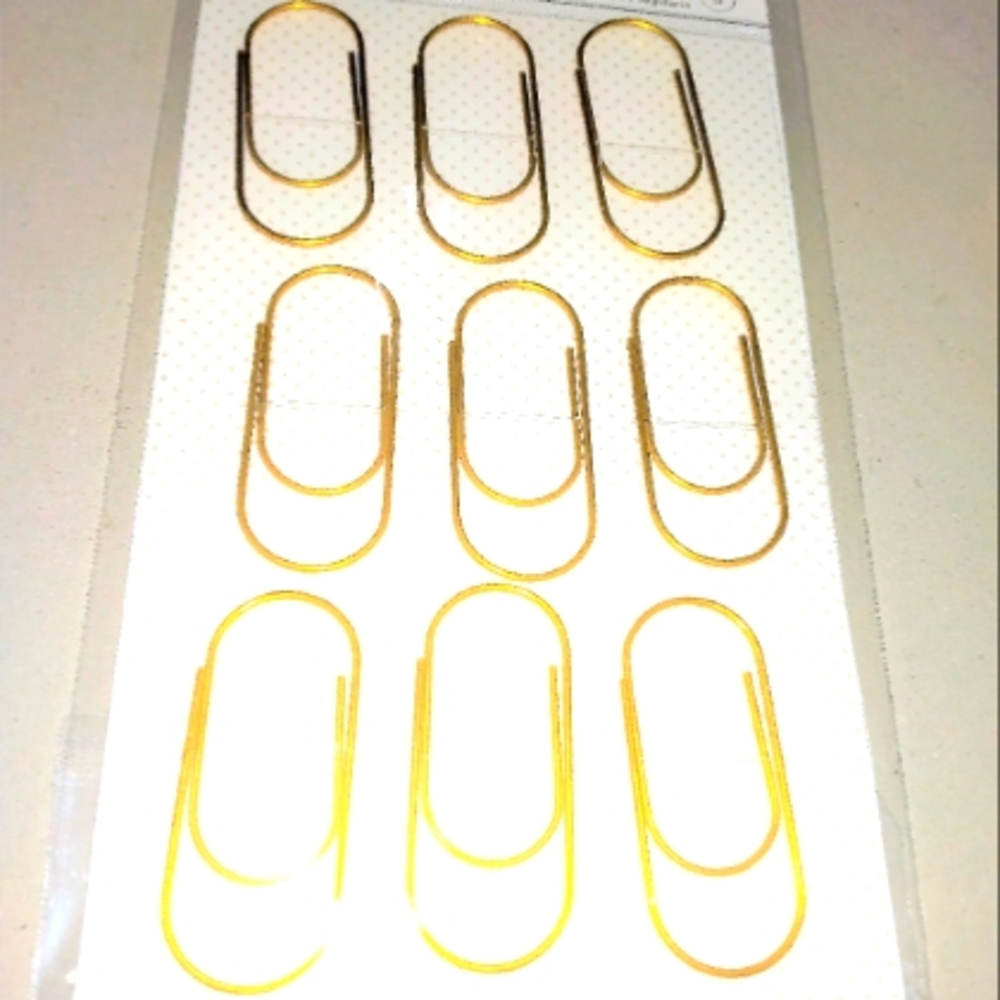 Big Gold paper clips